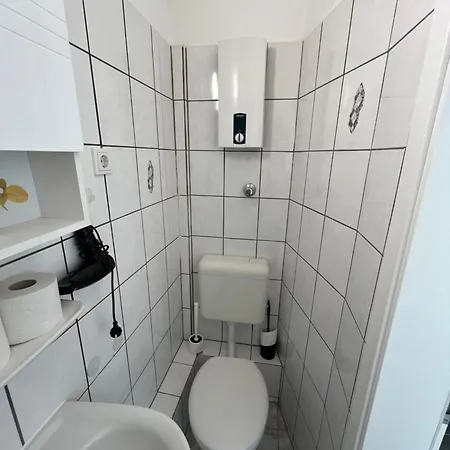 Gemuetliche Fuer 4 Apartment Cologne